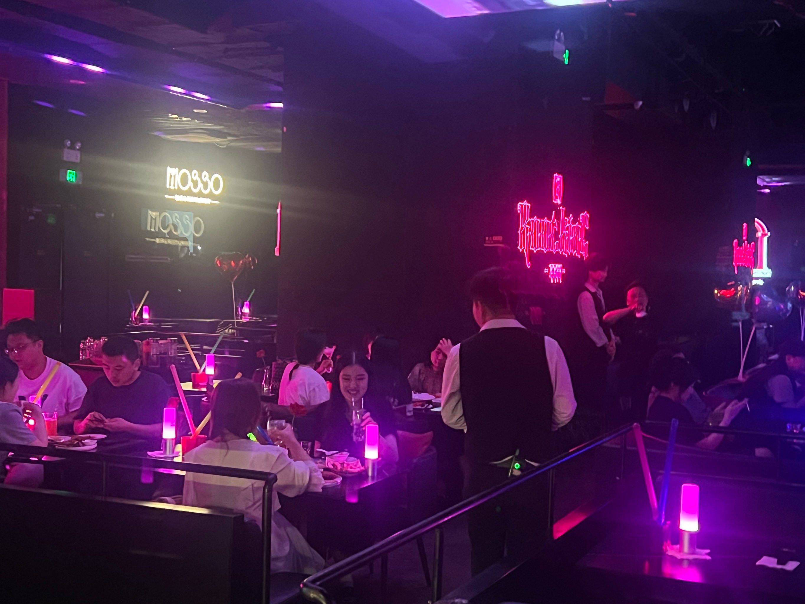 邵阳商务ktv新玩法-双清区ktv预定